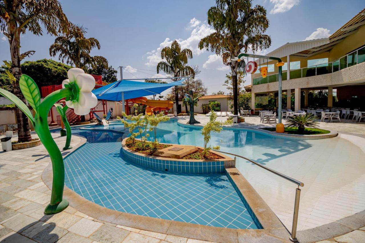 Diroma Resort Com Um Dia No Acqua Park Caldas Novas Ngoại thất bức ảnh