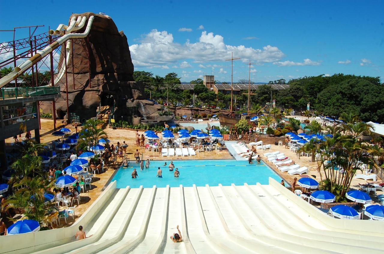 Diroma Resort Com Um Dia No Acqua Park Caldas Novas Ngoại thất bức ảnh